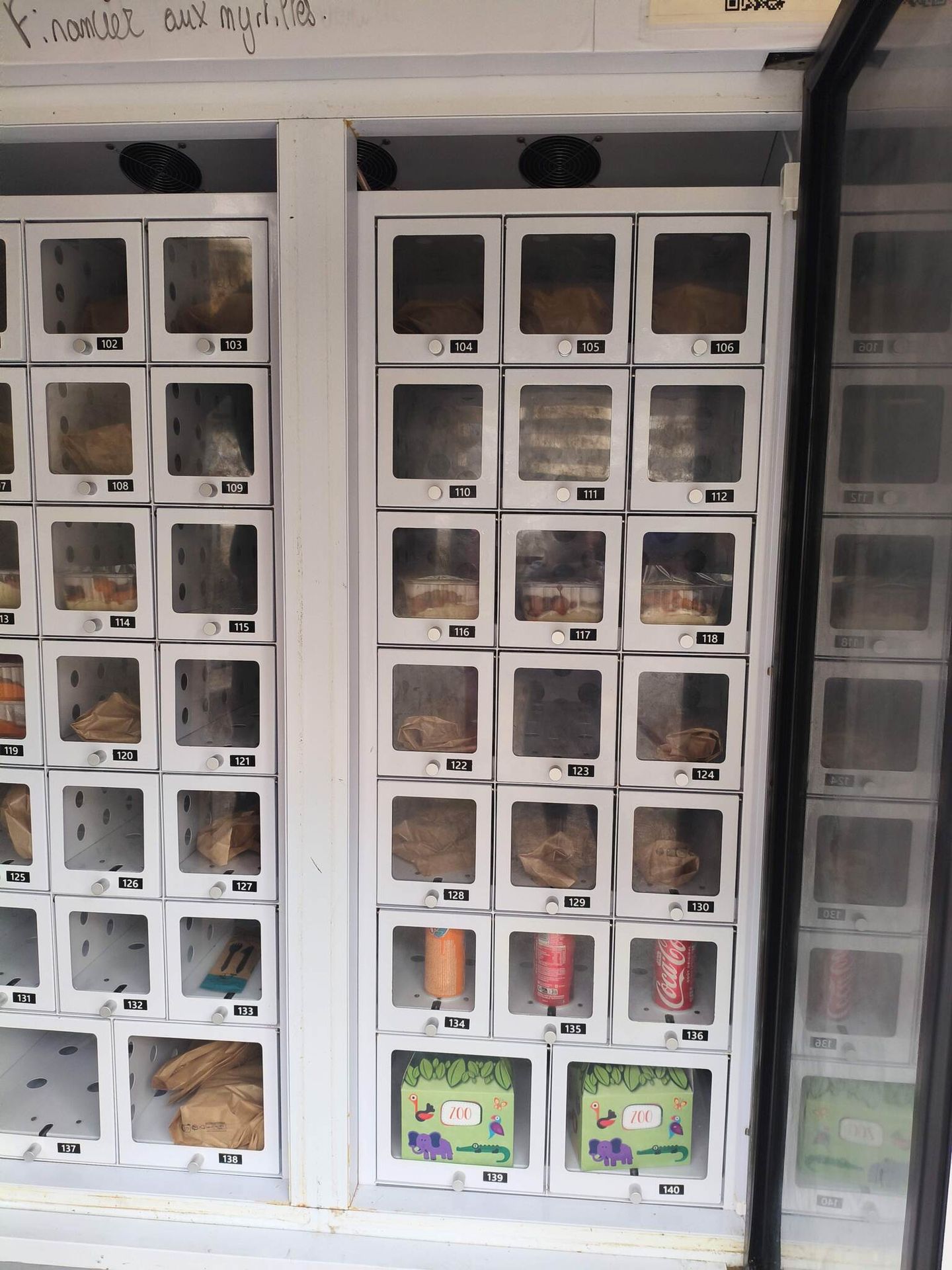 40 casiers réfrigérés